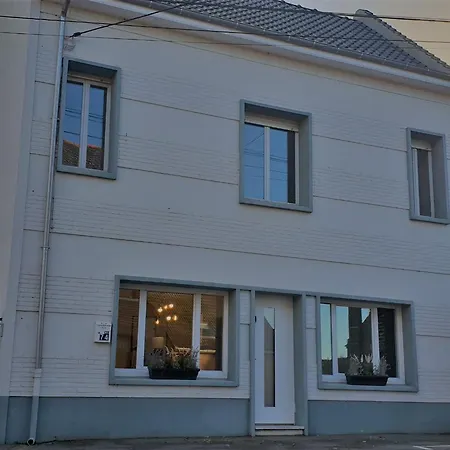 Holiday home La Maison Blanche Douvrin